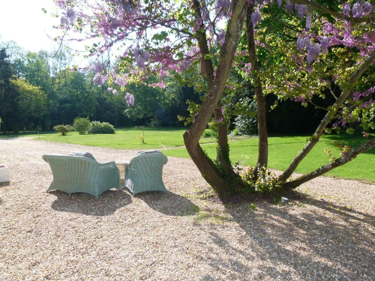 Le Grand Saint-Marc Bed and Breakfast Βαντόμ Εξωτερικό φωτογραφία
